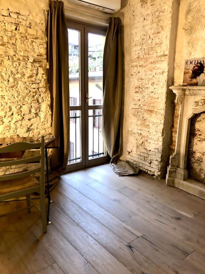 Charming And Design Attic Loft In Coolest Area Navigli Ticinese Milan