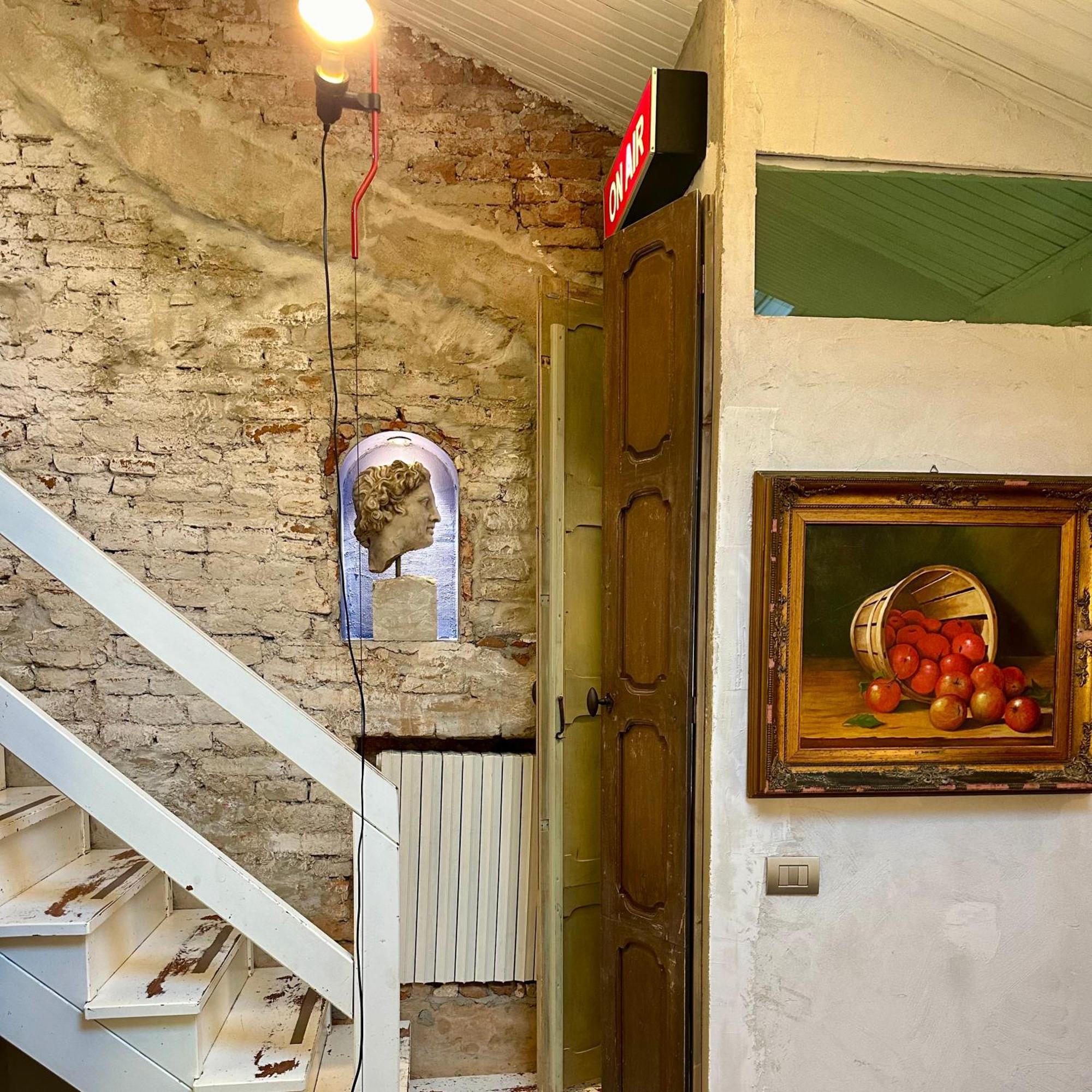 Charming And Design Attic Loft In Coolest Area Navigli Ticinese Milan